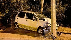 Пьяный водитель в Ставрополе устроил ДТП со столбом 