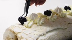 Магазин для кондитеров открыла жительница Арзгира благодаря соцконтракту