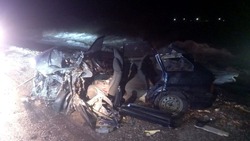 Водитель легковушки пострадал в лобовом столкновении с фурой на Ставрополье