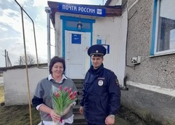 Начальница почты и участковый села на Ставрополье спасли пенсионера от аферистов