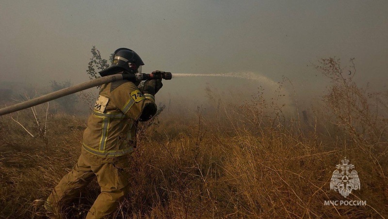 Почти 20 человек эвакуировали в хуторе под Ставрополем при ликвидации пожара 