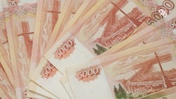 Незаконно уволенного ставропольца восстановили на работе и заплатили 2,5 млн рублей