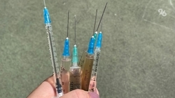 Шприцы с неизвестным содержимым обнаружили на детской площадке в Ставрополе