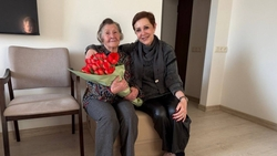 Делегация из Пятигорска поздравила с 23 Февраля ветерана ВОВ в Армении 