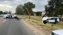 Два водителя оказались в реанимации после ДТП в Труновском округе