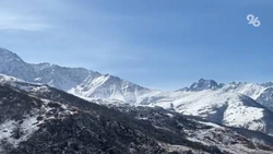 Две канатные дороги в Домбае закрыли из-за мокрого снега