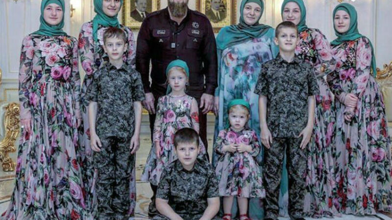 Семья Кадырова Фото 2022