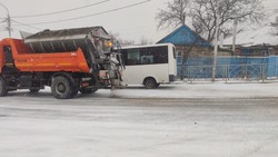 Коммунальщики Ставрополя работают круглосуточно из-за снегопада