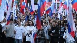 «Мы своих не бросим»: акция в поддержку присоединённых к России территорий прошла в Ставрополе 