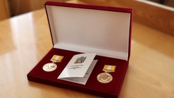 В Ипатовском округе две пары получили медали «За сохранение семейных ценностей»