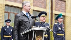 Губернатор Ставрополья вручил дипломы и погоны выпускникам института ФСБ