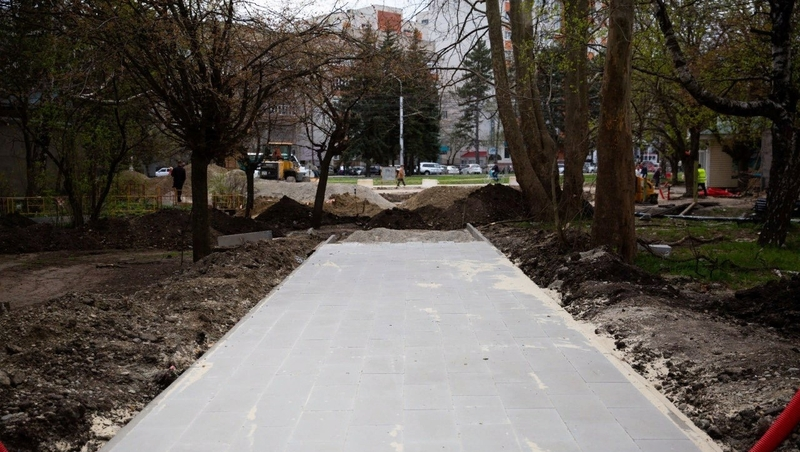 Благоустройство сквера на улице Ленина в Ставрополе планируют завершить осенью