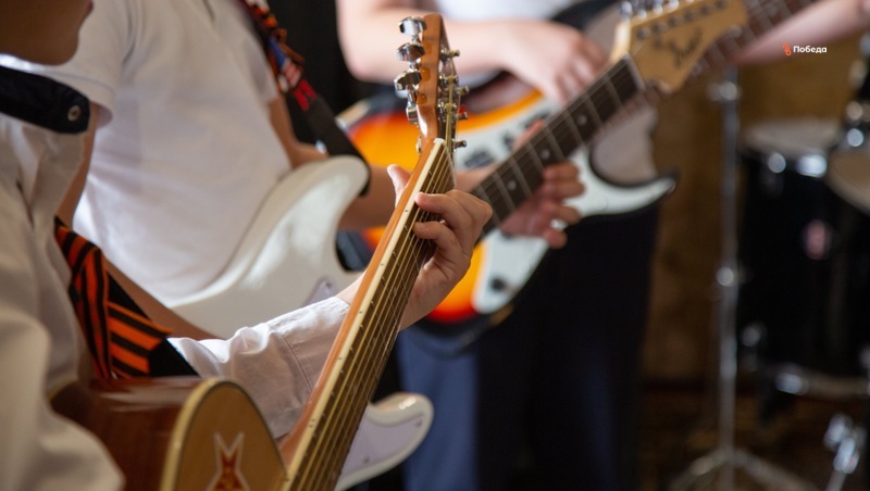 Музыкальная студия и техасские перепела: жители Труновского округа открыли бизнес по соцконтрактам  