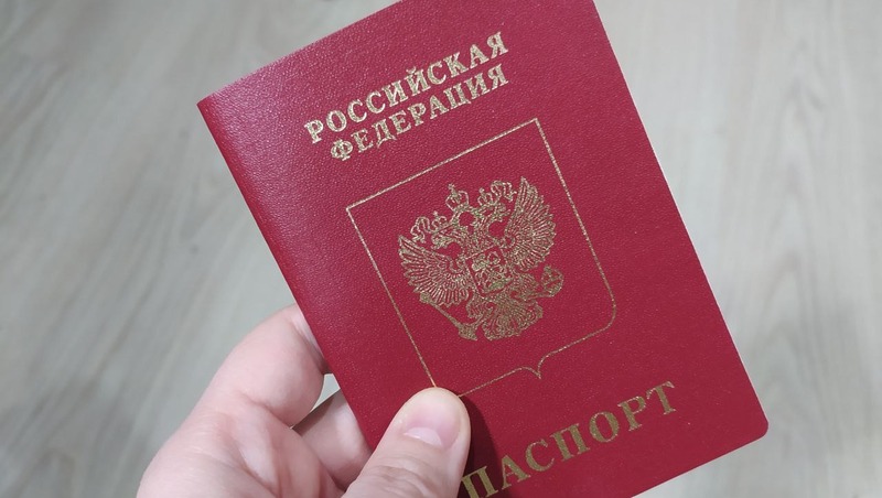 Совершеннолетней жительнице Чечни не дают загранпаспорт без поручителя-мужчины
