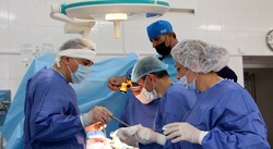 Редкую опухоль удалили из живота пациентки врачи в Дагестане