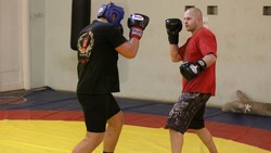 Известный боец смешанного стиля Фёдор Емельяненко тренируется в Кисловодске