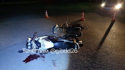 Два подростка пострадали в лобовой аварии скутера и мотоцикла на Ставрополье
