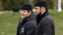 Муфтий Чечни вручил Адаму Кадырову новый орден 