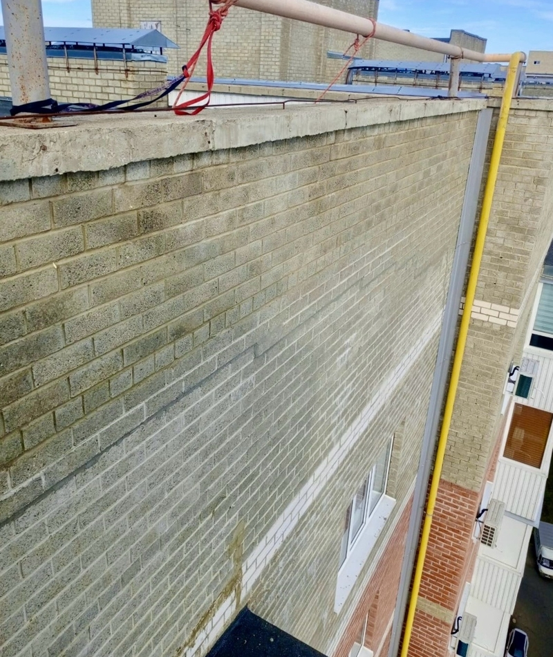 Фасад МКД на Доваторцев в Ставрополе отремонтировали после проверки ГЖИ