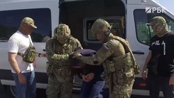 ФСБ опубликовала видео задержания в КЧР подозреваемого в шпионаже украинца