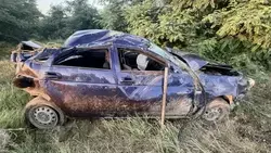 Водитель погиб, пассажир пострадал в ДТП с опрокидыванием авто на Ставрополье