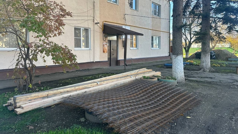 Крыши трёх МКД отремонтируют в Кировском округе 