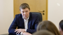 Глава минспорта Ставрополья почтил память скончавшегося тяжелоатлета Андрея Чемеркина