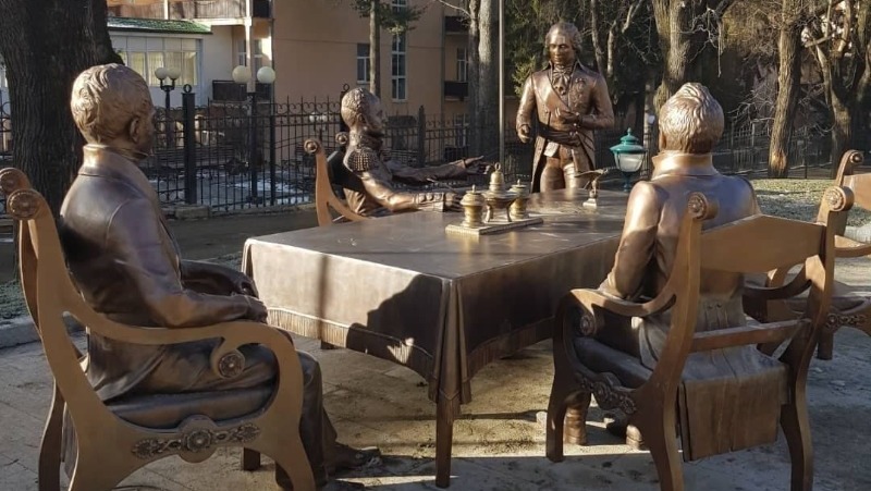 В Кисловодске появился памятник рескрипту о создании города