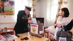 Ветераны ВОВ со Ставрополья голосуют на выборах президента 