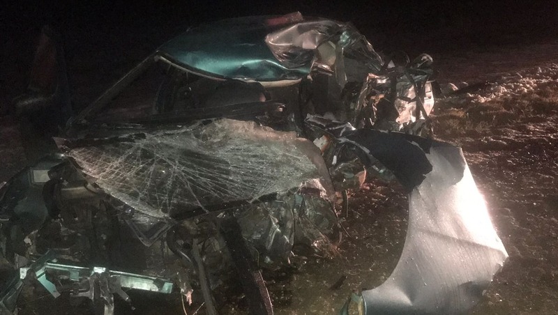 Водитель легковушки погиб после столкновения с грузовиком на трассе Изобильненского округа