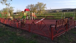 В селе на Ставрополье построили современную детскую площадку
