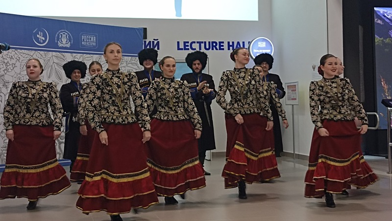 Песни терских казаков прозвучали в Ставрополе в День народного единства