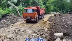 Размытую дождём дорогу в хутор Шпаковского округа восстановили