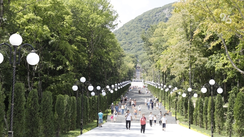 Глава Железноводска ежедневно проходит почти 20 тыс. шагов