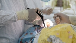 Врачи Ингушетии спасли израненную руку малыша, застрявшую в электроприборе