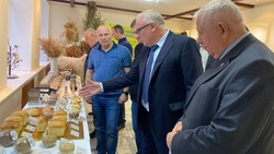 Учёные Ставрополья продемонстрировали делегации из Омской области достижения в семеноводстве