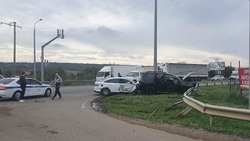 Один человек пострадал в столкновении легковушки и внедорожника на Ставрополье