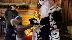 Более 2 тыс. человек посетили резиденцию Деда Мороза в Ставрополе 