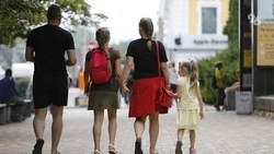 Родители более 240 тыс. детей получают выплаты на Ставрополье