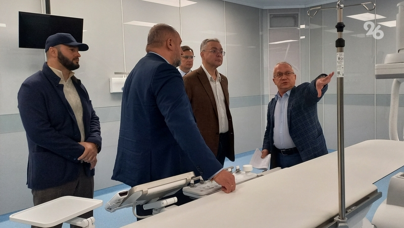 Губернатор Владимиров проинспектировал стройки по госпрограммам в Кисловодске