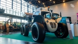 Арабские скакуны, китайские тракторы, ставропольские дроны: чем впечатляет агровыставка в Минводах