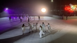 Патриотическое ледовое шоу прошло в Ставрополе