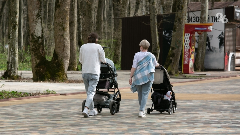 193 многодетные матери Ставрополья смогли досрочно выйти на пенсию в 2025 году
