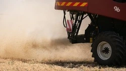 Губернатор Ставрополья: уборка зерновых в крае подходит к финишу 
