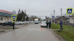 Девочка-подросток попала под колёса иномарки в Новоселицком округе