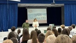 Парту Героя в честь бойца СВО Романа Маркова открыли в школе Ставрополя