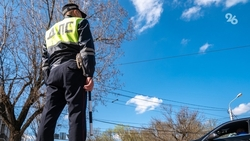 Движение в Грачёвском округе ограничили из-за пожара на поле