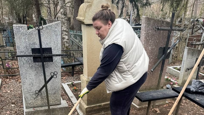 Около 50 могил ветеранов ВОВ привели в порядок в Кисловодске