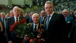 Губернатор Ставрополья вручил медаль ордена ветерану Великой Отечественной войны Дмитрию Скоробогачу