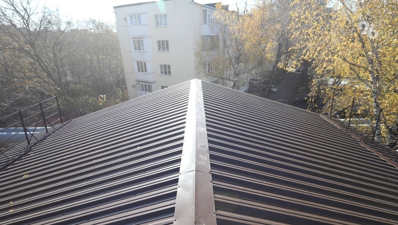 В Ставрополе на доме 1960-го года постройки обновили крышу